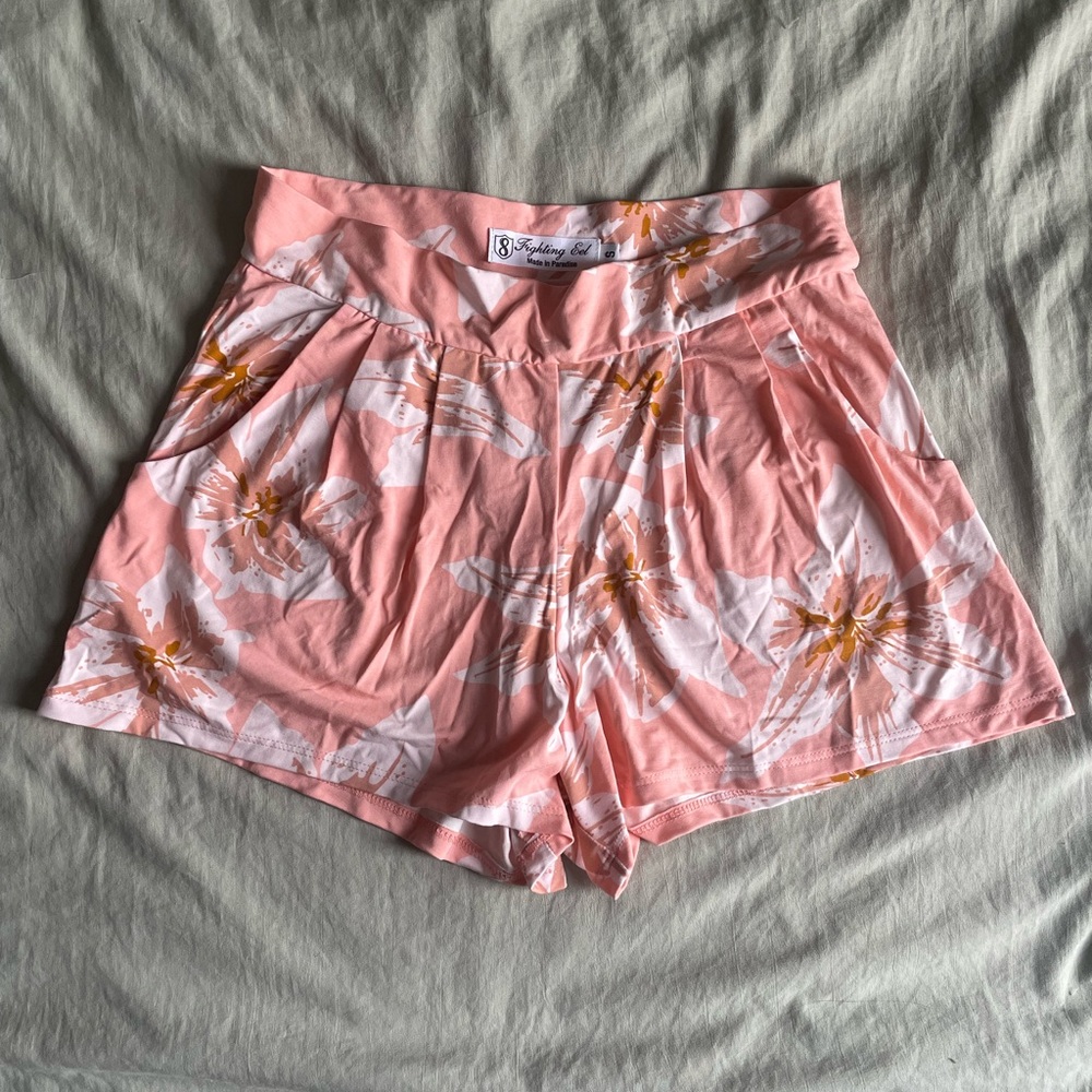 Fighting Eel Tiger Lily Shorts